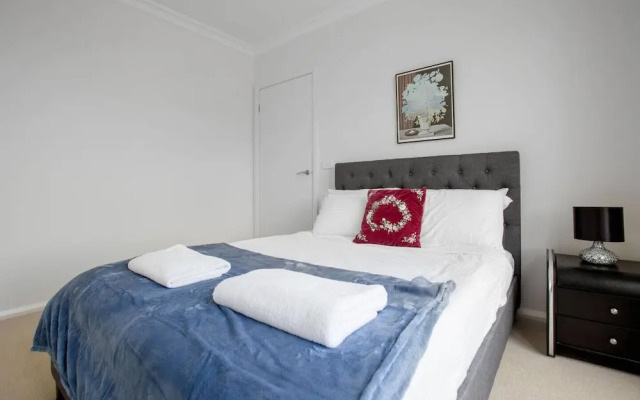 Captivating Large 4br@narre Warren