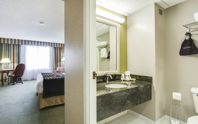 Sawridge Inn & Conference Centre Edmonton South