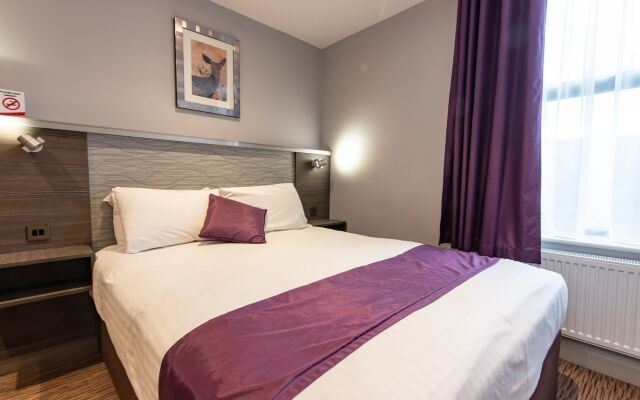 The Hog's Back Hotel & Spa Farnham