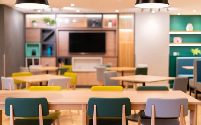 Holiday Inn Southampton-Eastleigh M3, jct13 by IHG