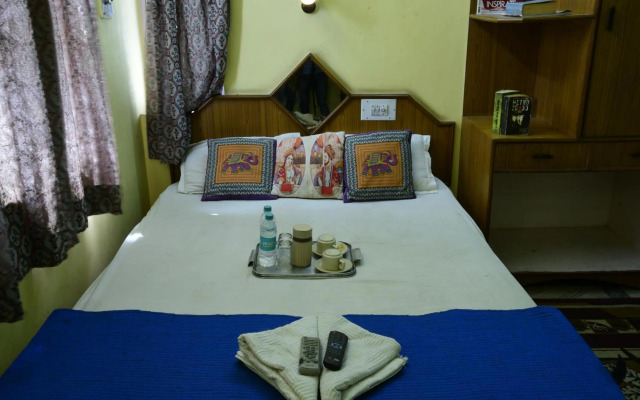 Hotel Bani Park Palace