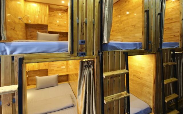 Cat Ba Pod Hostel