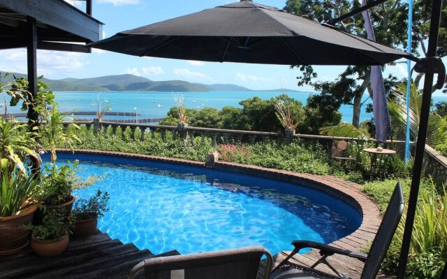 Whitsunday Moorings B and B