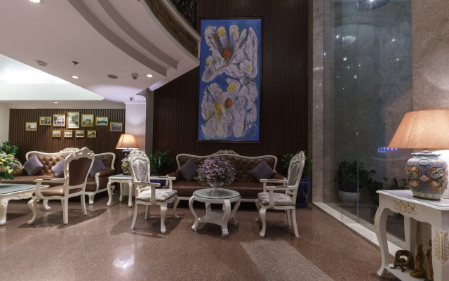Roseland Corp Hotel