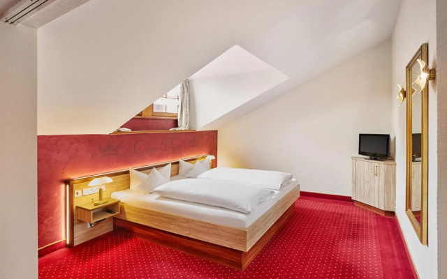 Königshof Hotel Resort ****S