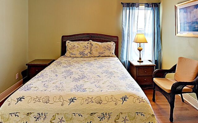 Spinnaker House - Four Bedroom Home