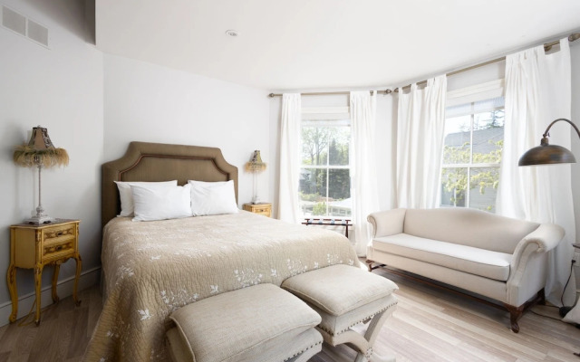 The Old Bank House Bed & Breakfast