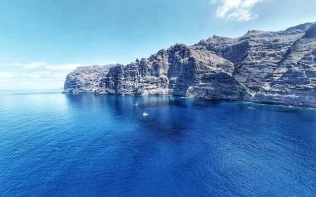 Costa Isora 1 Frontline