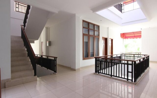 RedDoorz @ Plemburan