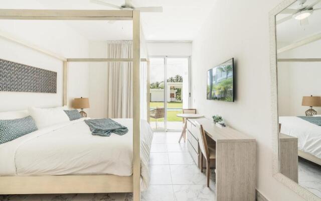 Playa Bonita Amazing Condo at Lake View