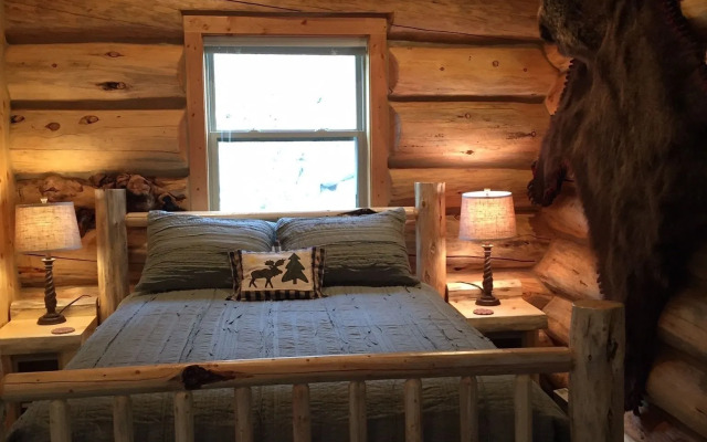 Two Bears Inn Bed & Breakfast