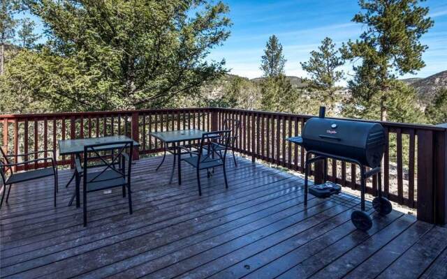 Lassie's Lodge - Three Bedroom Cabin