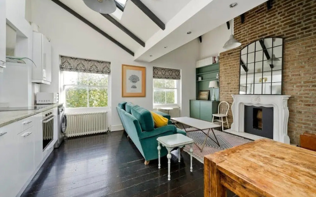 1 Bed Bohemian Loft Style Apt