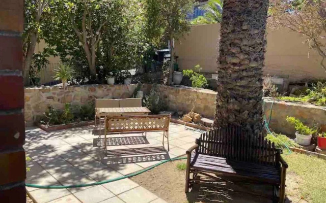 Room-living In Camps Bay Summer