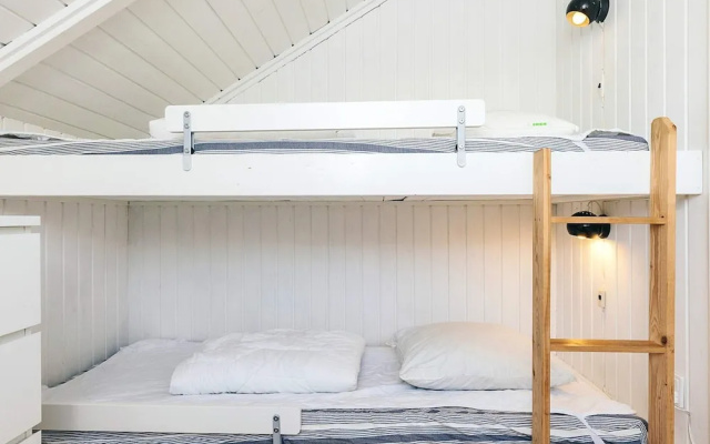 Lovely Holiday Home in Ã…lbÃ¦k near Sea