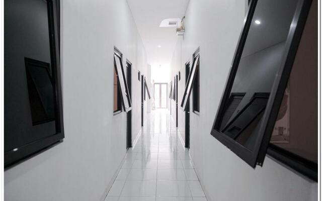 RedDoorz near Kota Tua 2