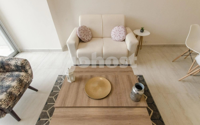 Exceptional Apartment W Great View