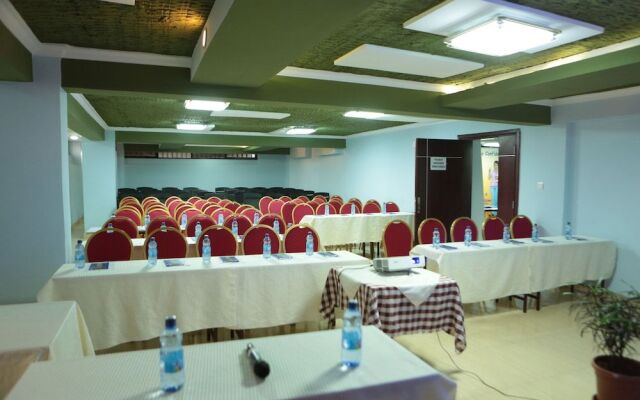 Rahnile Hotel