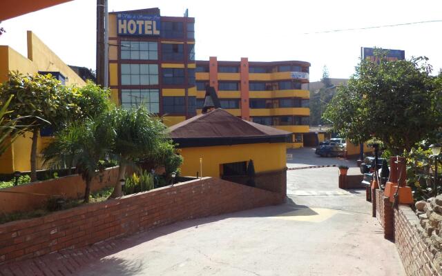 Hotel Villas de Santiago Inn