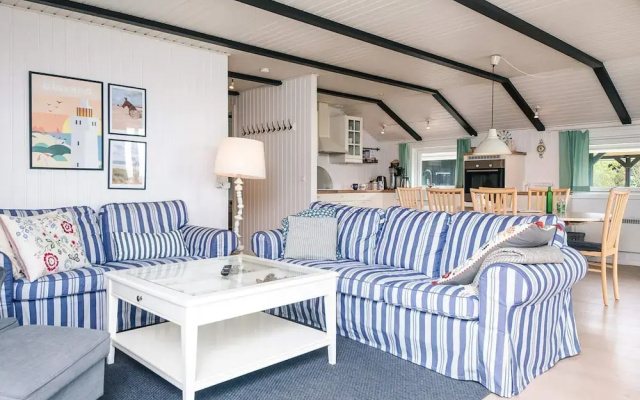 5 Person Holiday Home in Blavand-by Traum