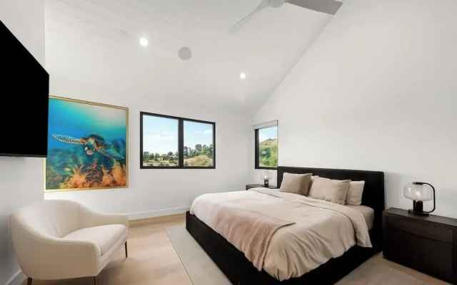 Oak Haven Sanctuary - Grand Estate With Pool, Guest House & Scenic Views