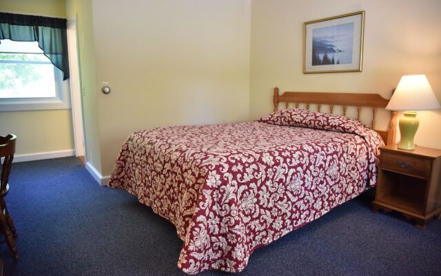 Acadia Pines Motel
