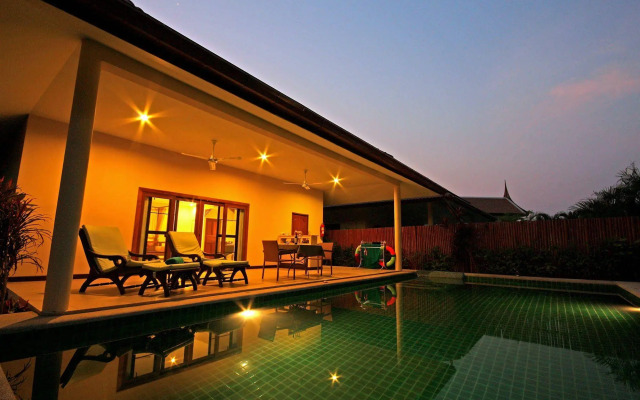 AT Pool Villa Resort
