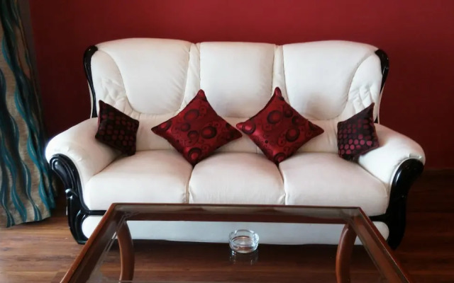 Rishon Suite