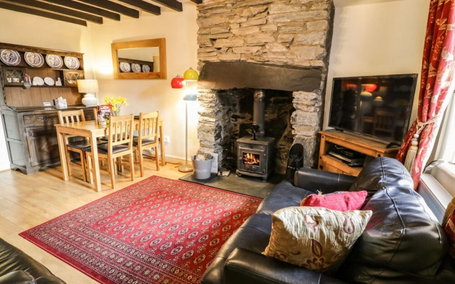 Glan-yr-afon Cottage