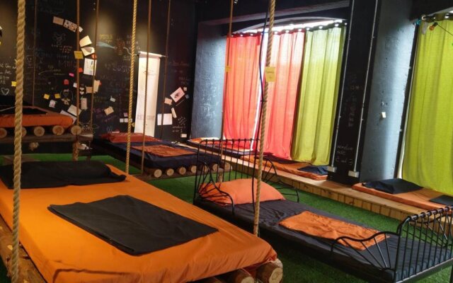 perBed Hostel-Taichung Station