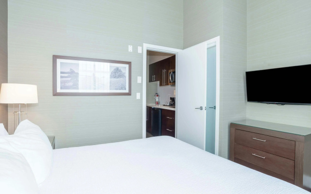 Sandman Hotel Abbotsford Airport