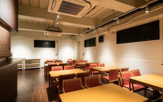 Oyo 44746 Plaza in Namba Minami