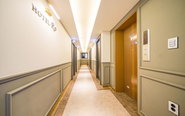 Busan Jaesongdong Hotel Ro
