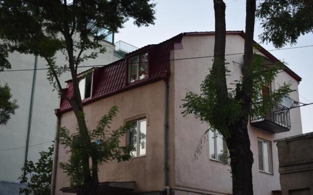 Rose House