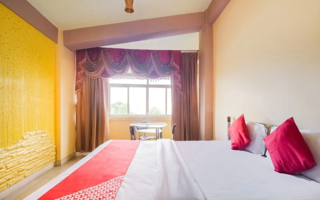 OYO 62127 Ritz Rivera