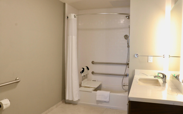 Staybridge Suites Long Beach Airport by IHG