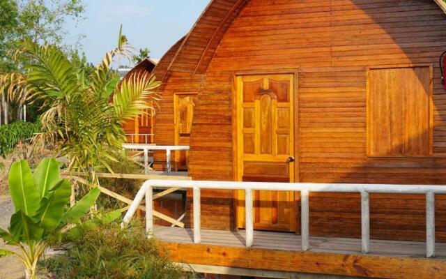 Hong thai River side homestay