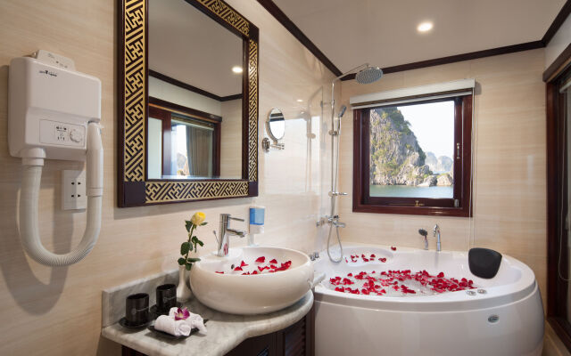 Halong Silversea Cruise