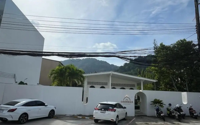 White House With 2br-1bath Near Kathu Water Fall