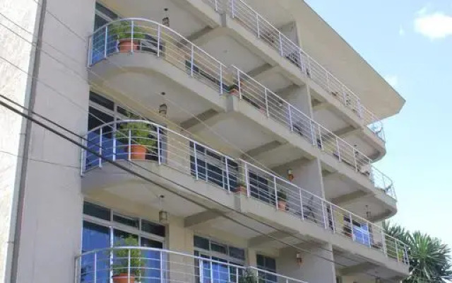 Avifauna Luxury Apartment Guest House