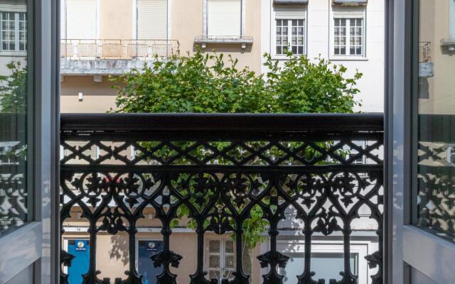 Liberdade 53 by Rent4all