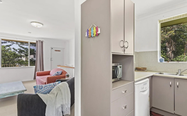 Lillian Street, Unit 1/2 – Guest Rooms – Shoal Bay