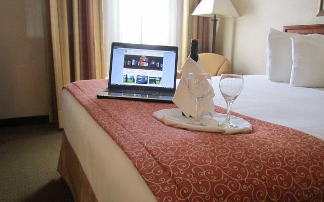 Red Pine Inn & Conference Centre