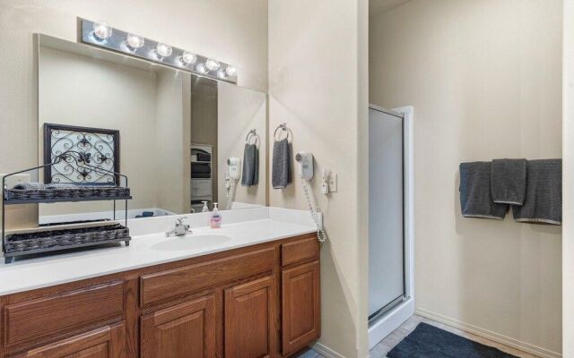 The Golf Shack - Picturesque Views on Deck!