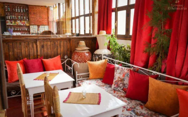 Riad Hotel El Kennaria