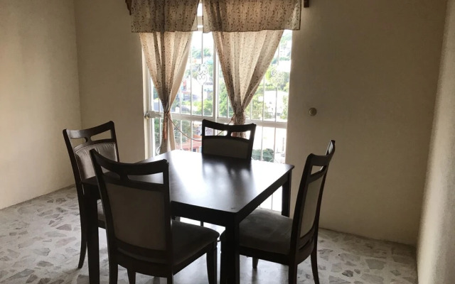 OliLer s House Terrace&parking