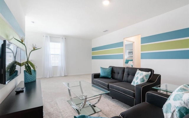 5BR Pool Home w Gameroom