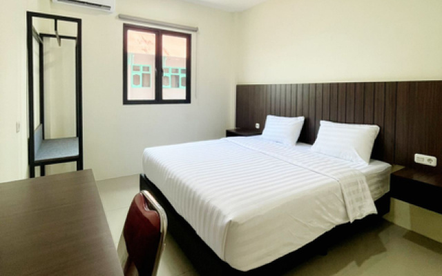 Bobo Inn – Guest Rooms – Singkawang
