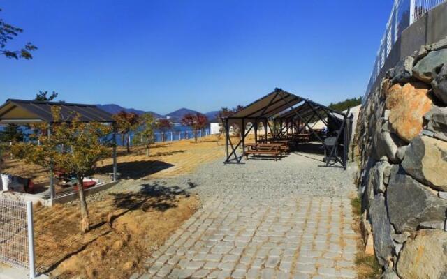 Yeosu La Pause Pension