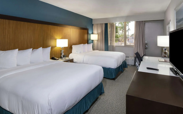 DoubleTree by Hilton Hotel Jacksonville Airport